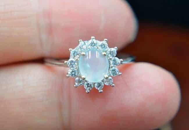 jadeite icy stone ring