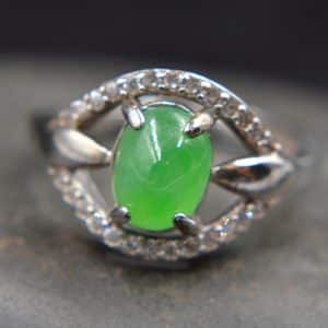 jadeite green stone ring