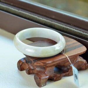 Grade A Myanmar Jadeite Bangle Natural Burmese Jade Bracelet for Women 52 mm (BG01520012)