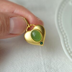 Natural Green Nephrite Jade Pendant  Silver Necklace JPT00000063