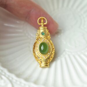 Natural Green Nephrite Jade Pendant  Silver Necklace JPT00000060
