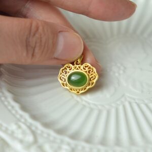 Natural Green Nephrite Jade Pendant  Silver Necklace JPT00000061