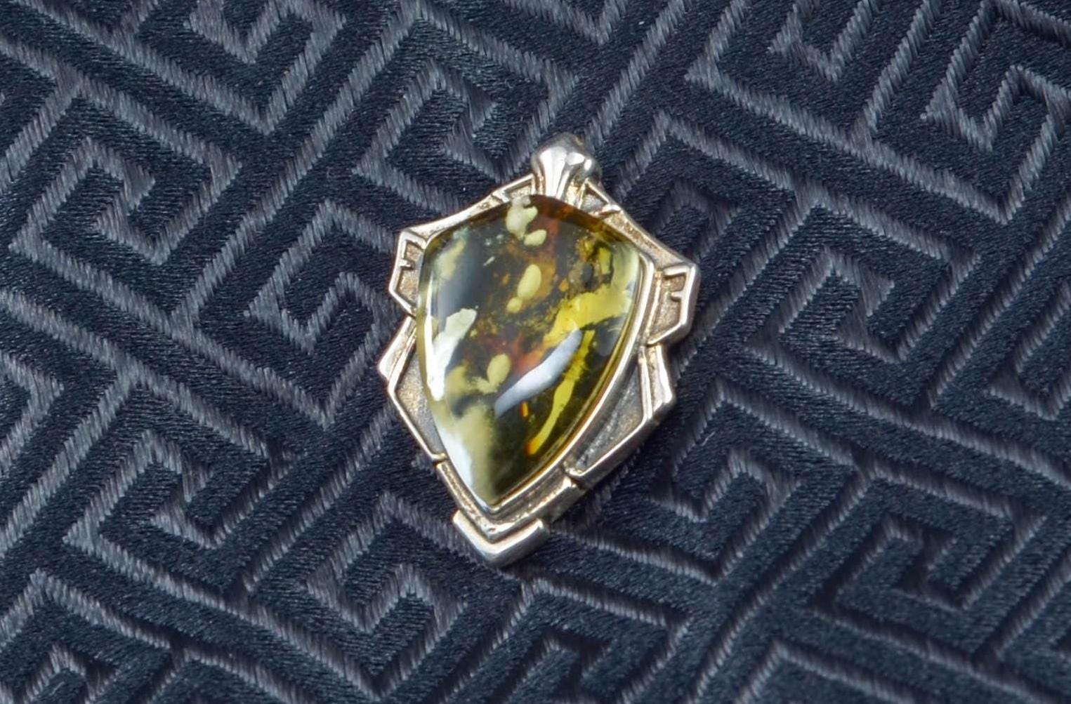 Untreated Scenic Amber Artisan Jewelry Pendant - Image 2