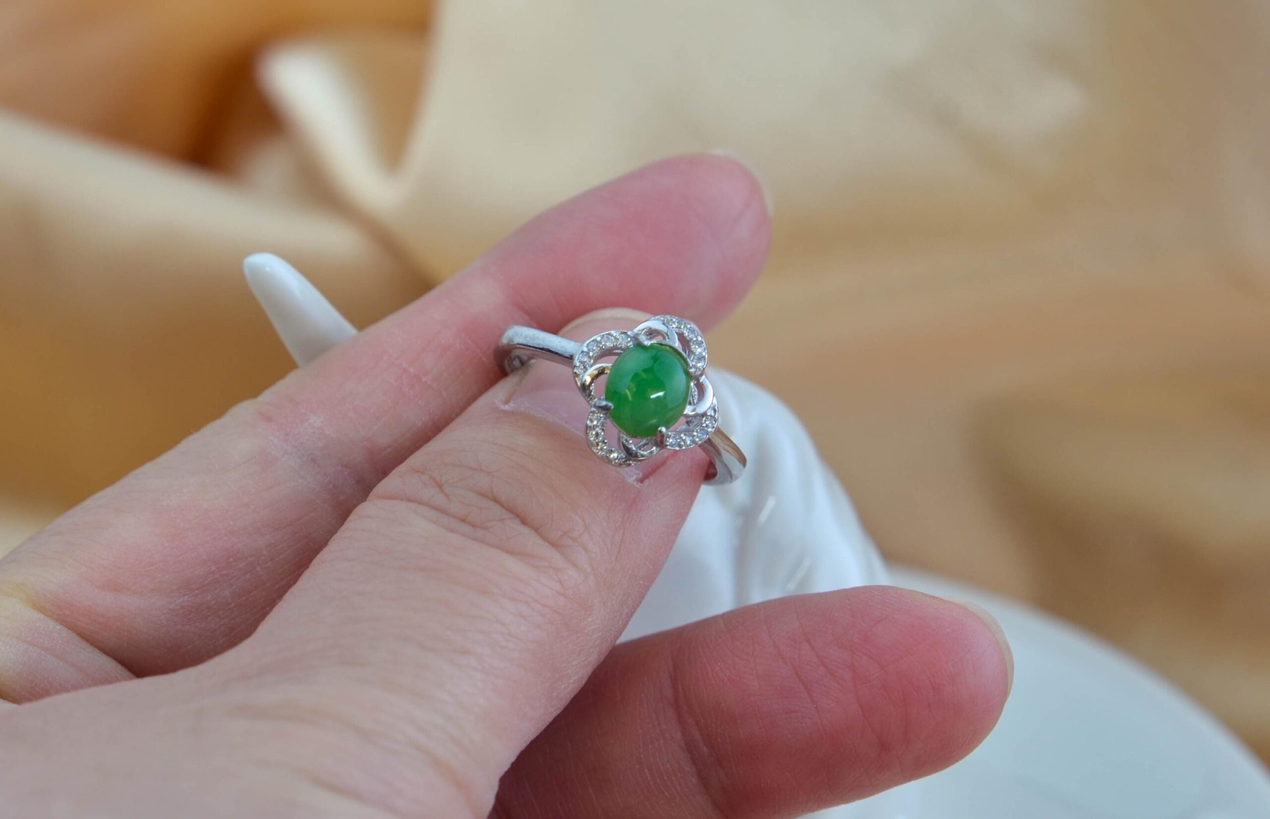 Icy Green Jade Clover Ring Sterling Silver 925 Floral Cocktail Ring - Image 7